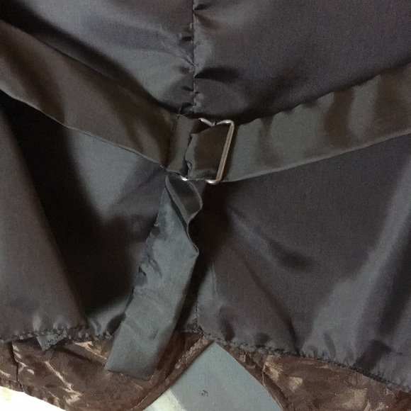 Scully Silk Waistcoat - Picture 5 of 7